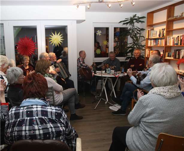 Mitglieder der Engerser Rentnerband reisten erstmals nach Heddesdorf. Foto: privat