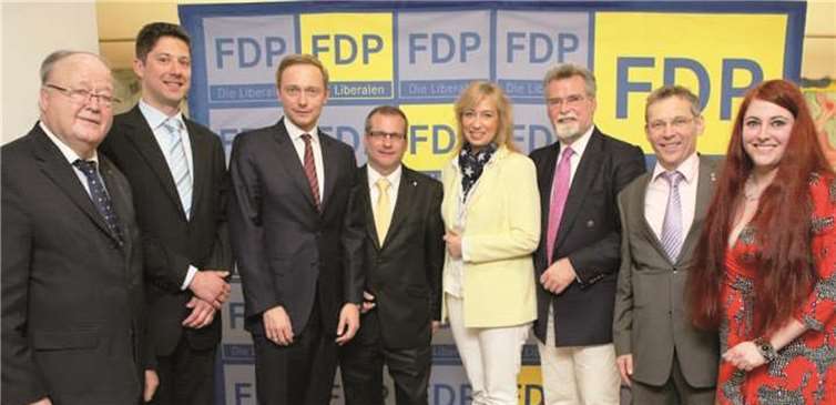 Mitglieder der FDP Koblenz beim Frühlingsfest der Liberalen mit Christian Lindner. Beier Fortografie
