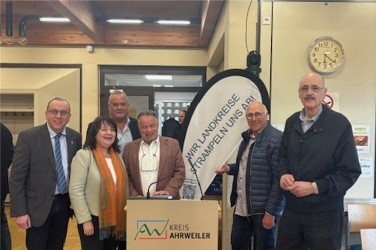 Mitglieder der FWG-Fraktion bei der Kreistagssitzung am 27. März