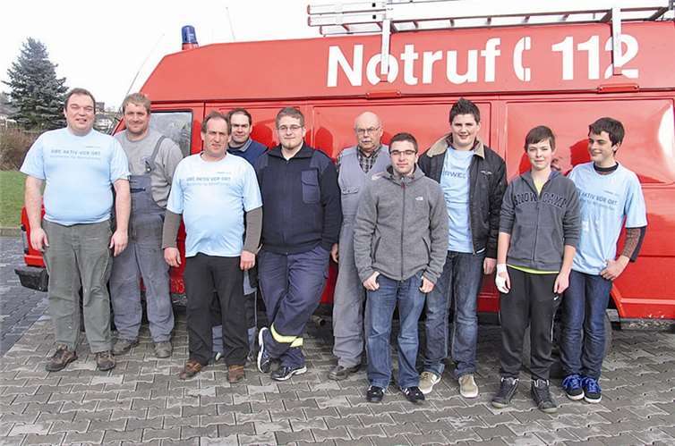 Mitglieder der Feuerwehr Müllenbach brachten die Vereinsräumlichkeiten wieder auf Vordermann.privat