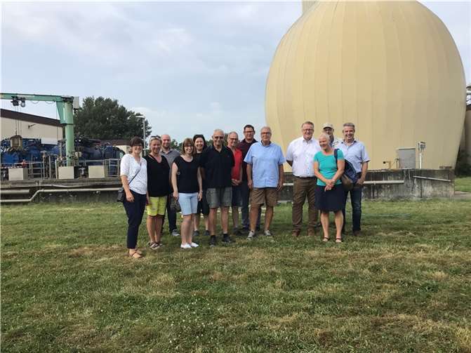 Mitglieder der Freien Bürgerliste (FBL) beim Besuch der Kläranlage in Sinzig.  Foto: privat