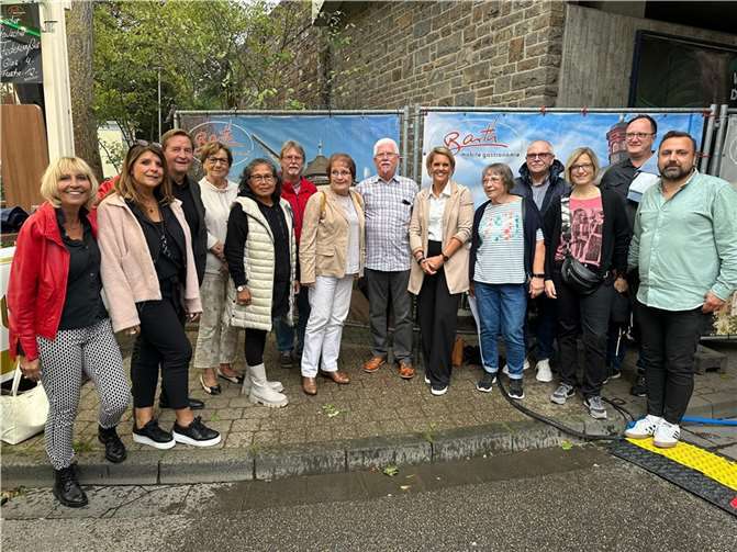 Mitglieder der Freien Wählergruppe Andernach e.V. besuchten den Michelsmarkt. Foto: privat