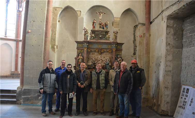 Mitglieder der KG und des PGR bei der Besichtigung der Pfarrkirche St.Mauritius im Vorfeld des Weihnachtsmärktchen.privat