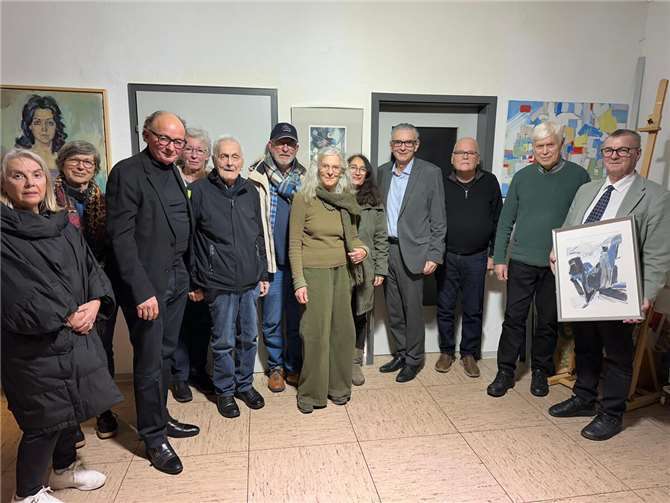 Mitglieder der Kunstakademie und des Vorstandes bei der Jahreshauptversammlung. Foto: Kunstakademie