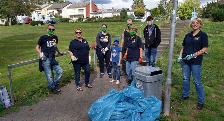 Mitglieder der Meckenheimer Grünen sowie Bürger, die bei der Aktion unterstützt haben.Foto: Grüne Meckenheim