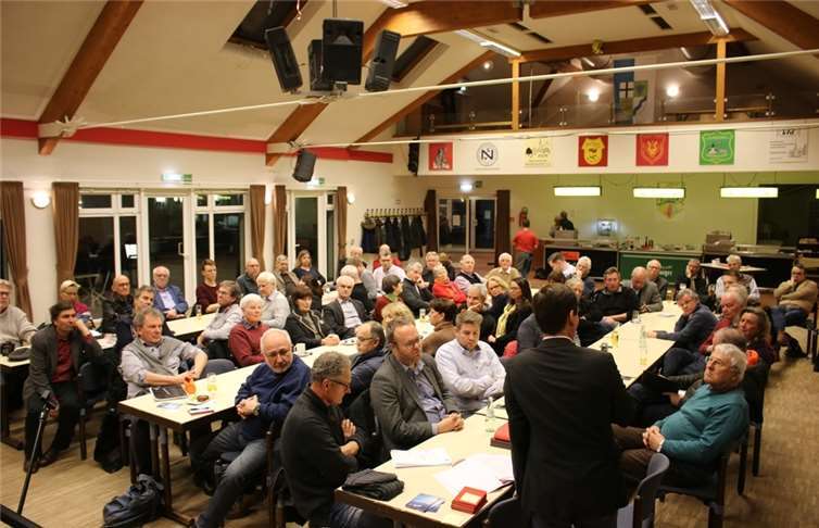 Mitglieder der SPD Wachtberg diskutierten im Henseler Hof über die geplante Beteiligung der SPD an einer Neuauflage der GroKo. privat