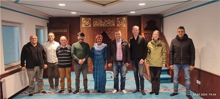 Mitglieder der Türkisch-Islamischen Moscheegemeinde Remagen e.V. und Mitglieder des CDU-Stadtverbandsvorstandes.  Quelle: CDU Remagen