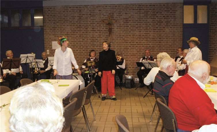 Mitglieder der kfd waren für unterhaltsame Beiträge verantwortlich.privat