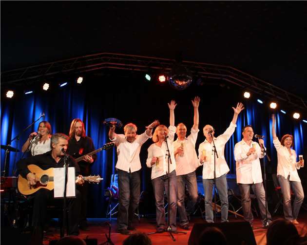 Mitglieder der legendären Stunksitzung.privat