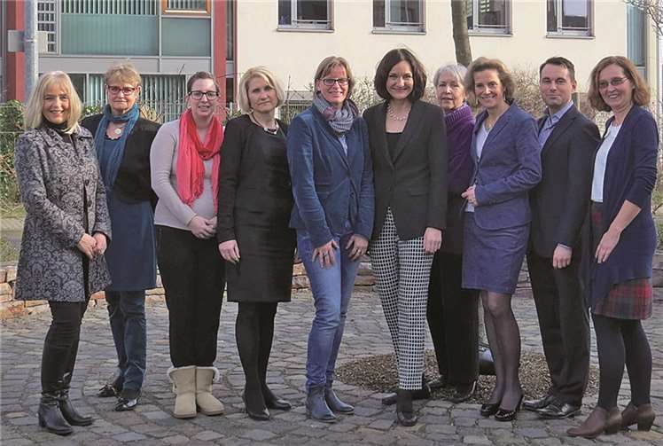 Mitglieder des ASF-Vorstands mit Staatssekretärin Jacqueline Kraege, dem Stadtverbandsvorsitzenden David Langner und der designierten Kulturdezernentin Dr. Margit Theis-Scholz (l.). privat