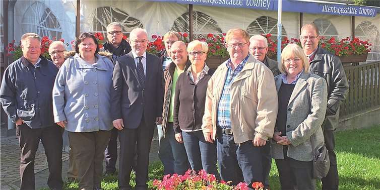 Mitglieder des SPD-Ortsvereins Niederbieber-Segendorf standen in Torney zum Bürgergespräch bereit. privat