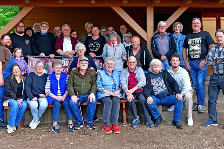 Mitglieder und Freunde Brieftaubenverein Mülheim