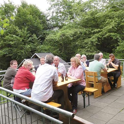 Mitglieder und Freunde der FWG ließen es sich gut gehen.privat