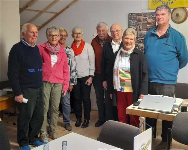 Mitglieder wurden ausgezeichnet und die Skifreizeit 2026 bereits geplant. Foto: Wolfgang Proft