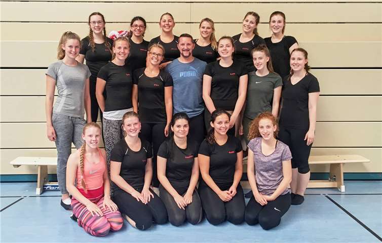 Mitgliederinnen der TSG Meninas der KG Rot-Weiß Westum. privat