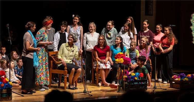 Mitreißende Szenen, bewegende Lieder und ein starkes Gemeinschaftsgefühl prägten das Musical „Do you see me?“, das an zwei Tagen im Stadttheater Rheinbach aufgeführt wurde. Foto: privat