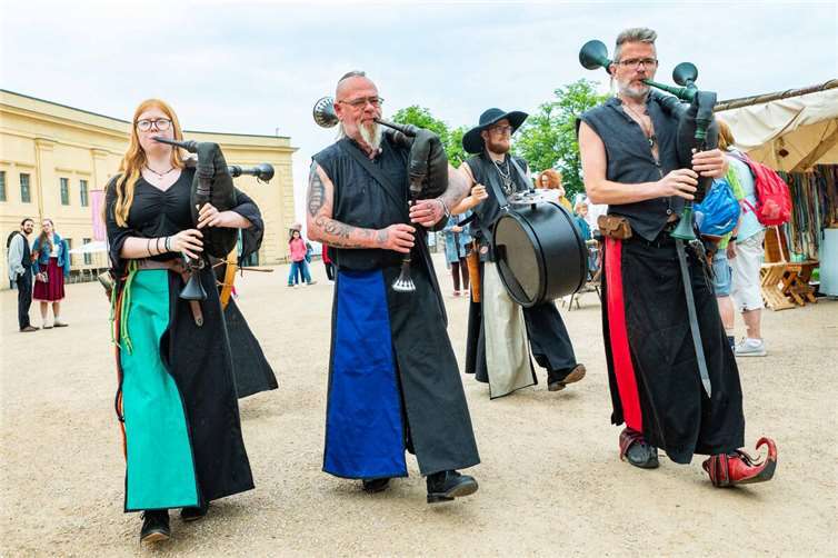 Mittelalterliche Musik wurde gespielt