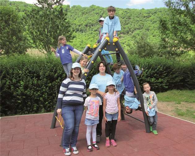 Mittlerweile kann auf der Kletteranlage bereits ausgiebig getobt werden.