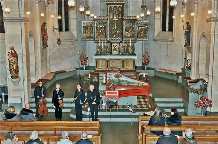 Mitwirkende des Benefizkonzertes waren Ulrike Friedrich, Traversflöte, Almut Nikolayczik, Barockvioline, Robert Nikolayczik, Barockvioloncello und Johannes Geffert, Cembalo. Foto: Werner Dreschers