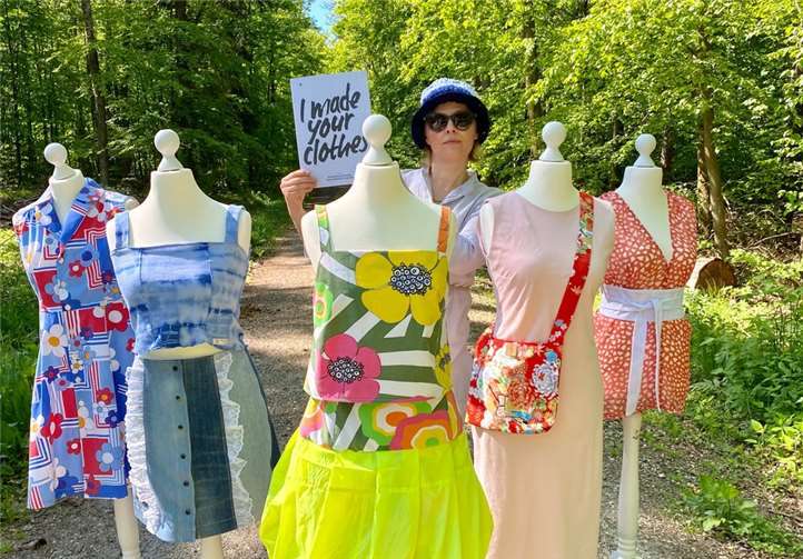 Modedesignerin Sinah Schlemmer erschafft aus abgelegten Textilien moderne und farbenfrohe Einzelstücke. Foto:Sinah Schlemmer