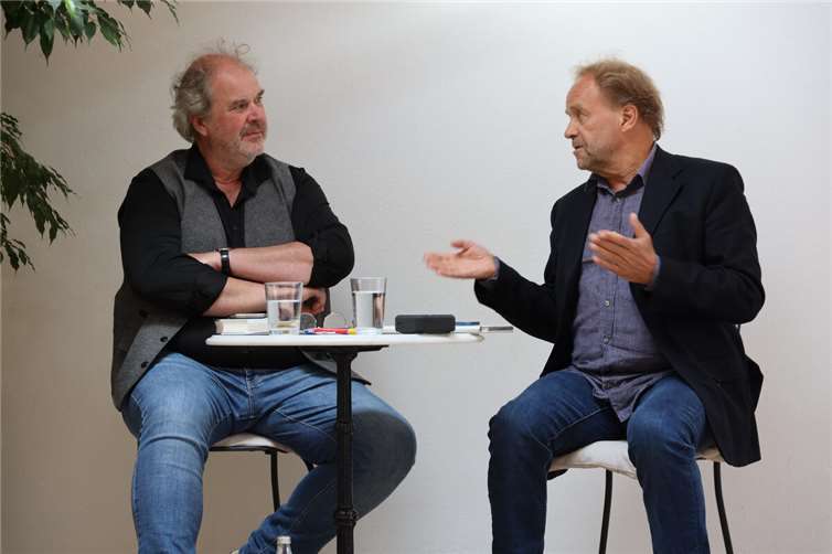 Moderator Günther Frauenlob und Autor Oystein Wiik. Fotos: privat