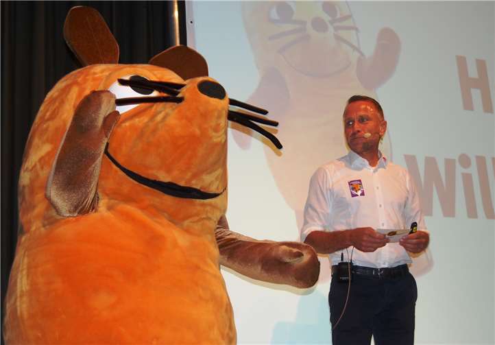 Moderator Helmut Moll musste der Maus den Vortritt lassen.