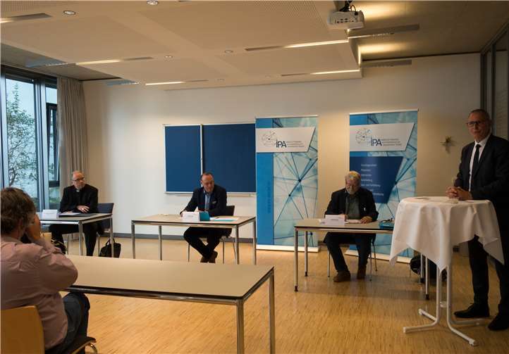 Moderator Stefan Born, Karl Haucke, Oliver Vogt und Bischof Dr. Stephan Ackermann (v.re.n.li). Foto: Julia Fröder