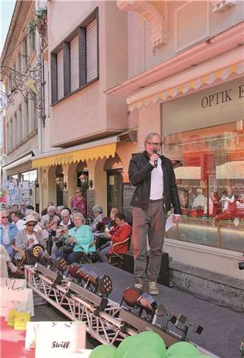 Moderator Thomas Spitz führte souverän durch die Modeschau.