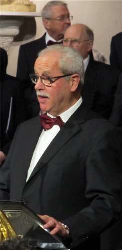Moderator Tom Graef.