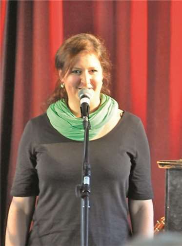 Moderatorin Anke Fuchs.privat