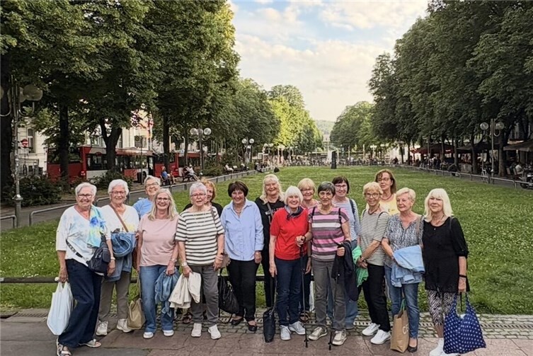 Möhnenverein Alzheim unterwegs in Bonn