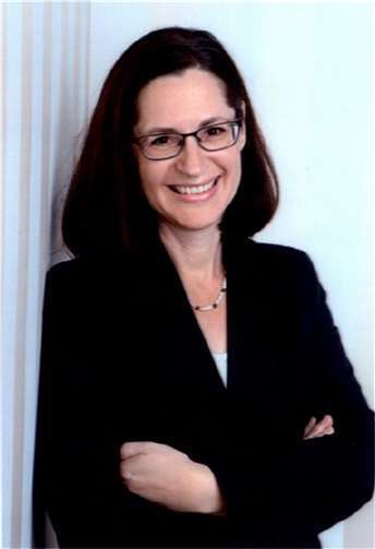 Monika Meinhardt, die Leiterin der Seniorenleitstelle kennt die typischen Fragen der Angehörigen, wenn es darum geht bei der Pflege auf professionelle Unterstützung zu setzen Foto: Pressestelle Westerwaldkreis