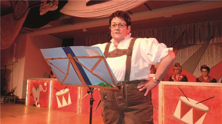 Monika Müller begeisterte wieder einmal mit den neuesten Geschichten über ihren „schönen Pfiffi“.