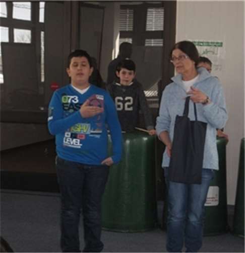 Montaser Zaghnoon half tatkräftig beim Übersetzen.