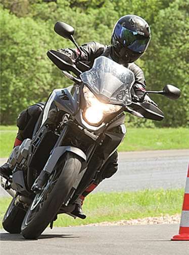 Motorradfahrer können sich bei einem Fahrsicherheitstraining fit für die Saison machen.privat