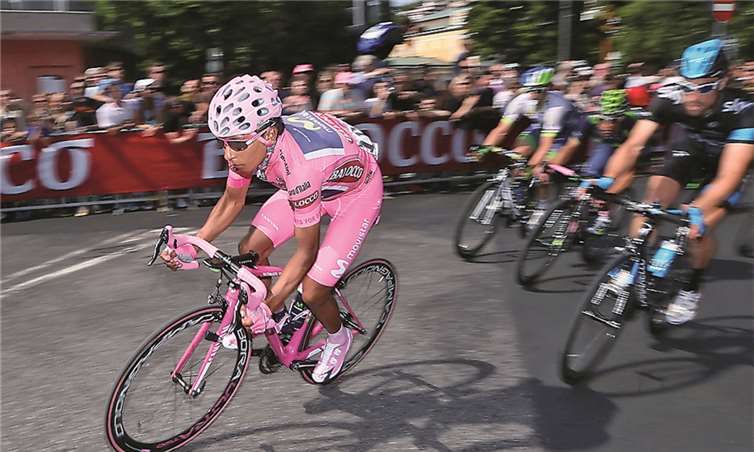 Movistar-Kapitän Nairo Quintana gewann den Giro d’Italia auf seinem Canyon Ultimate CF SLX.Canyon Bicycles/Tim de Waele