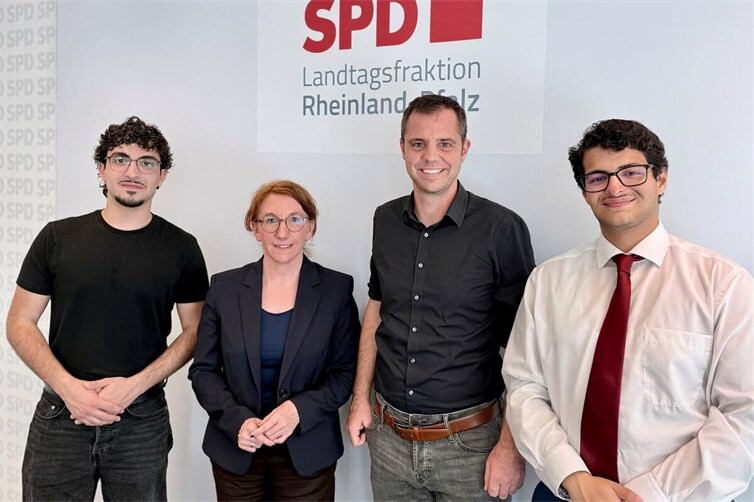 Muhammed Denli (LSV), Susanne Müller (Bildungspolitische Sprecherin), Florian Maier, Feddy Ben Mustapha (LSV) (v.l.n.r.)
