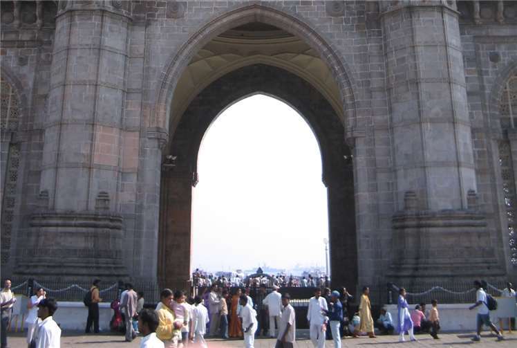Mumbay - das Gateway of India.