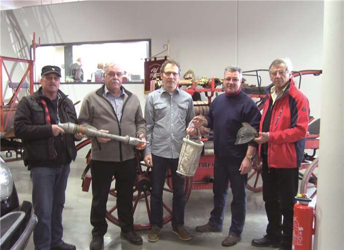 Museumsführer German Hark, Winfried Günther (Feuerwehr Miesenheim), 1. Vorsitzender Feuerwehrmuseum Christoph Unger, Manfred Puth (Feuerwehr Miesenheim) und Museumsleiter Ernst Blasius (v.l.). privat