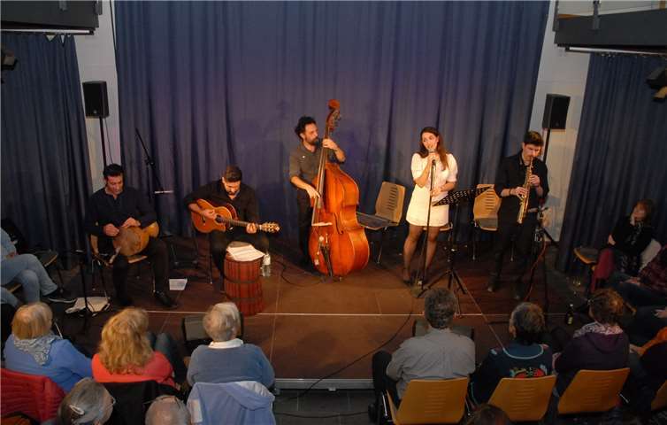Musik verbindet - die iranisch-israelische Gruppe „Sistanagila“ stellte in Puderbach ihrvölkerverbindendes musikalisches Projekt vor. Die Besucher der Veranstaltung waren begeistert. Fotos: KER