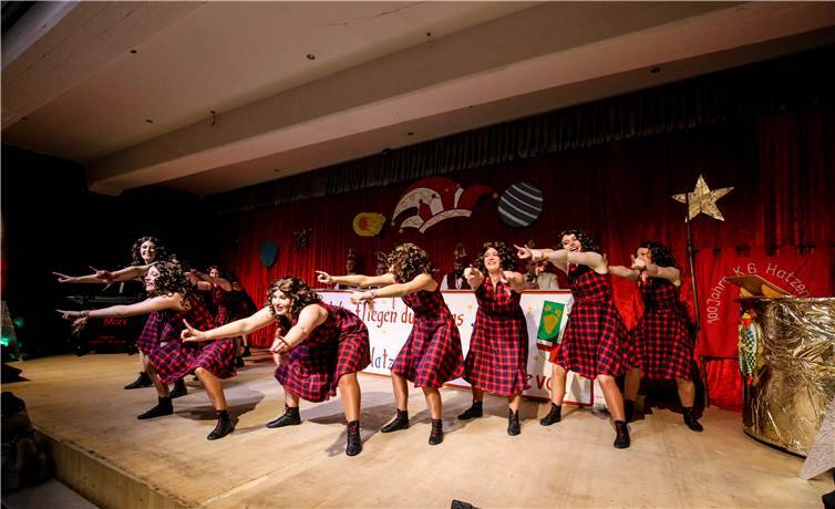 Musikalisch mit Ohrwürmern von Wolfgang Petry ausgestattet, war der Tanz der Gruppe des SV Untermosel eine Augenweide.