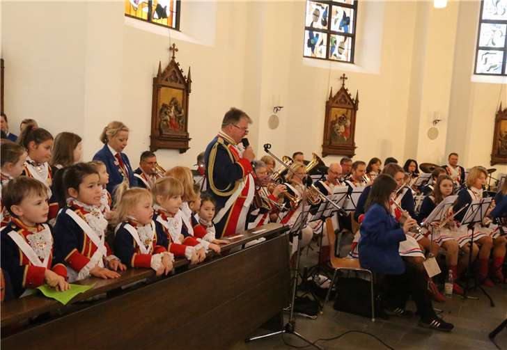 Musikalisch setzten die Stadtsoldaten die richtigen Akzente in dem Gottesdienst.Fotos: StF