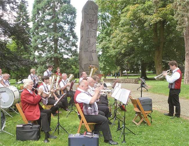 Musikalisch umrahmt wurde das Boule-Turnier des Freundschaftskreises vom Bendorfer Musigzug.privat