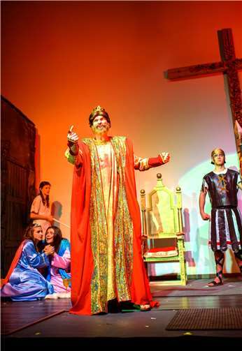 Musikalische Weltreise - Ensemble mit internationalen Künstlern erobert Rheinbach. Quelle: Freie evangelische Gemeinde Rheinbach