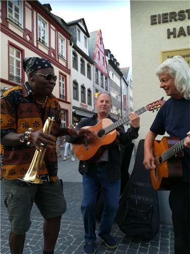 Musikgruppe BLENZ..  Foto: OG Lonnig