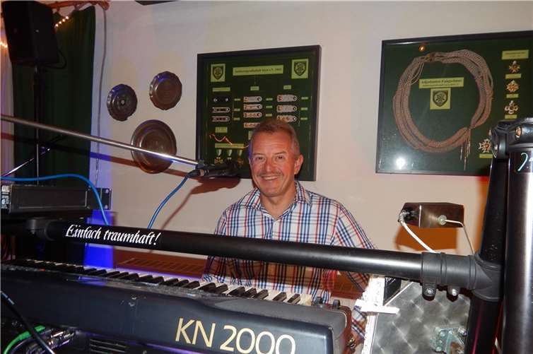 Musikus Klaus Lempart sorgte für einen stimmungsvollen Abend.