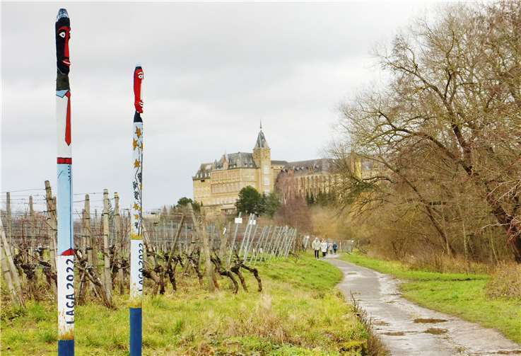 Musterpfosten des Projekts „Kunstleitpfosten“ des Freundeskreises Landesgartenschau Bad Neuenahr-Ahrweiler 2022 e.V.. Fotos: privat