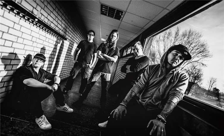 NMAC eröffnet um 20 Uhr den Abend.