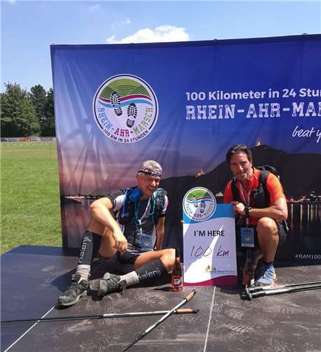 Nach 17:32:37 Stunden kamen Thomas Jeworrek und Frank John im Ziel an. Privat