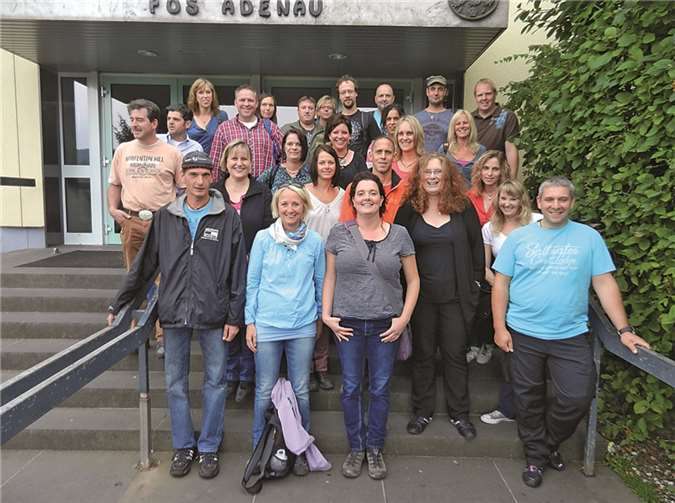 Nach 25 Jahren trafen sich die ehemaligen Schüler der Klassen 9a, 9b und 9c in Adenau an der heutigen Realschule plus.Privat